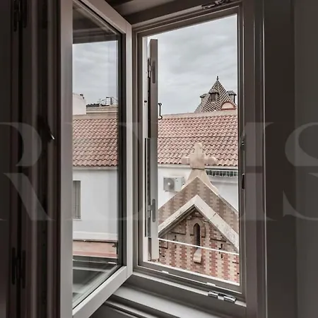 Apartment Penthouse With Rooftop In The Heart Of By Rems