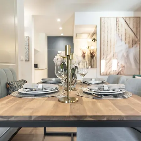 Penthouse With Rooftop In The Heart Of By Rems Apartamento *